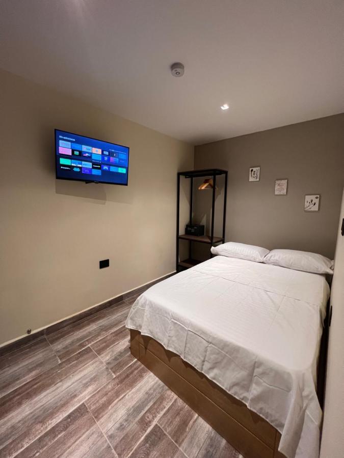 Casa Indigo Laureles-estadio Con Jacuzzi Pensión